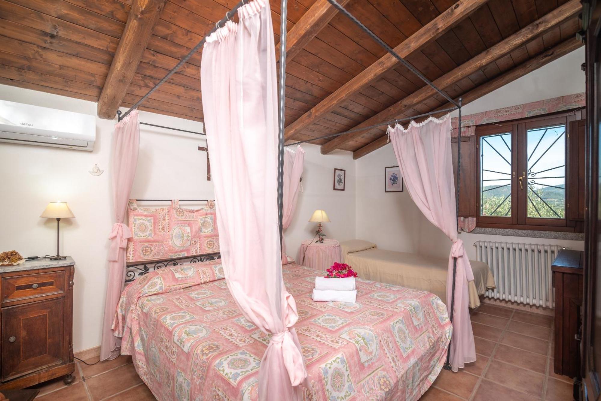 Villa Peditoltu Olbia Ngoại thất bức ảnh