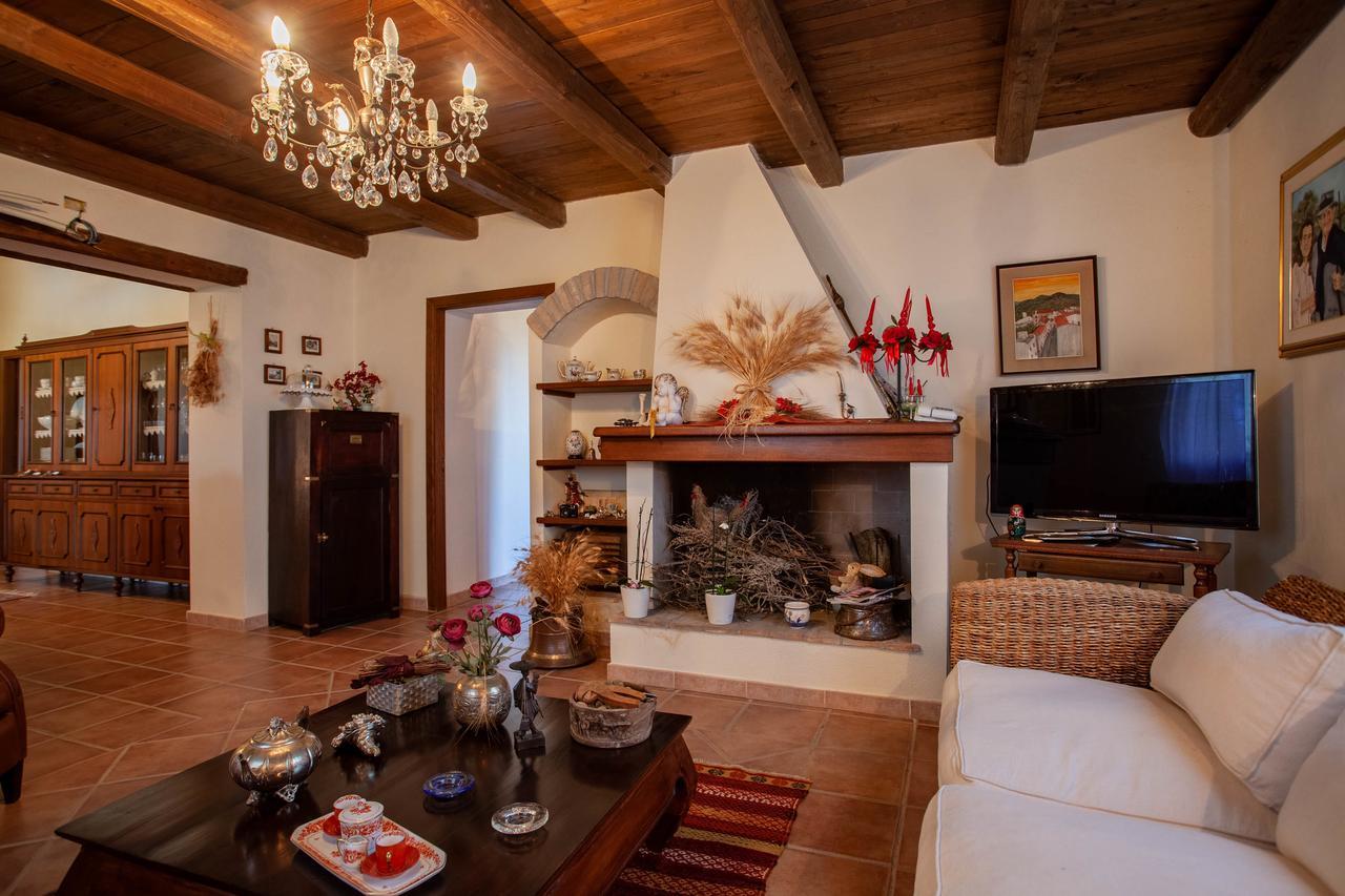 Villa Peditoltu Olbia Ngoại thất bức ảnh